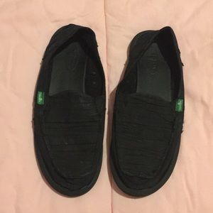 Black Sanuks